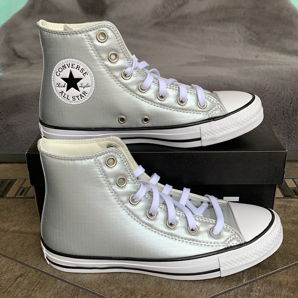 CONVERSE CTAS HI SILVER/WHITE/BLACK WMNS - Picture 3 of 16